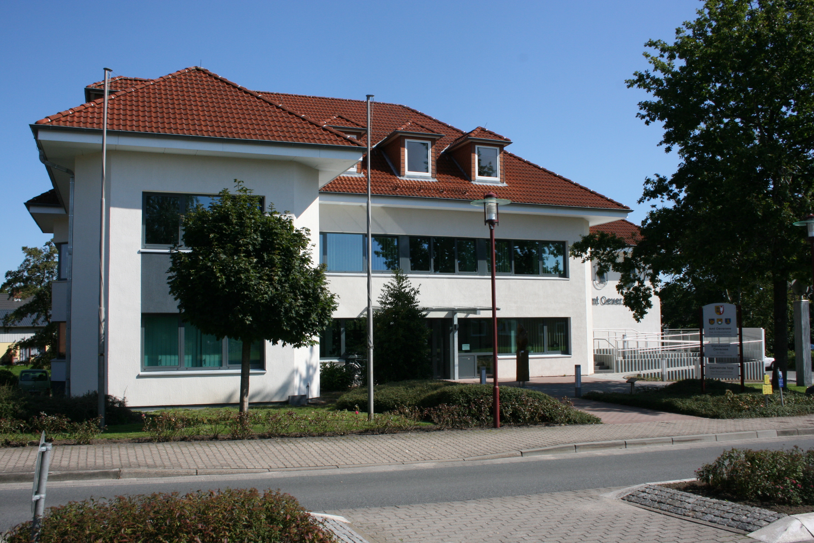 Amtsgebäude 6